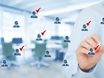 Can LinkedIn Matched Audiences do the business for travel?