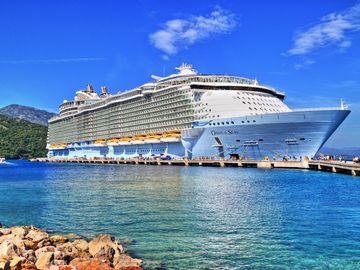 Royal Caribbean rolls out new tools in its travel agency booking system