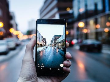 Mobile app startups - Cool Cousin, ChillTravel, YouMap