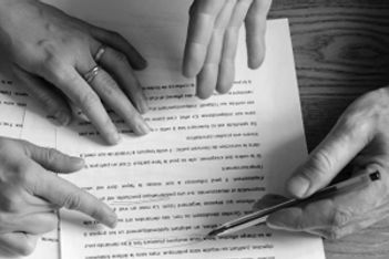 contract signing - 370