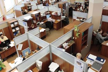 How to Be a More Effective Leader by Moving Your Desk