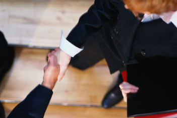 handshake - 370