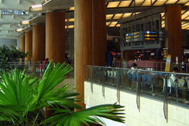 singapore airport - 370
