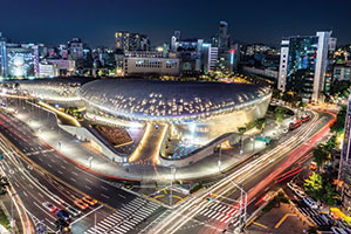 Dongdaemum Design Plaza shops