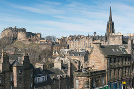 EdinbughCastle_370x200
