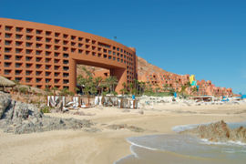 Los Cabos Still Without Water and Electricity