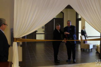 ribbon cutting florida
