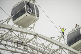 Nik Wallenda - 370