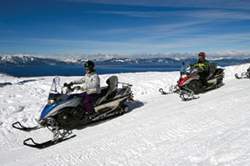 Groups outdoor snow sports