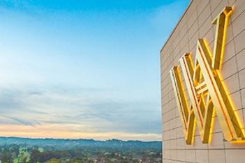 Waldorf Astoria Arrives in Beverly Hills