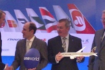 Qatar_Airways_Press_Conference_100812_400
