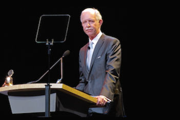 Captain Chesley 'Sully' Sullenberger Makes a Splash