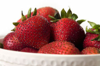 strawberry bowl - 370
