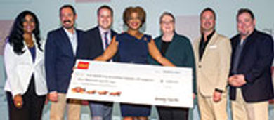 The National Gay & Lesbian
Chamber of Commerce, along
with Wells Fargo, awards
Chamber Development Grants to
deserving LGBT Chambers during
its International Business
& Leadership Conference