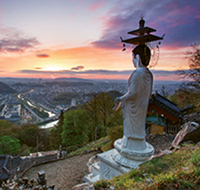 South Korea boasts numerous stunning
cities, including Jeonju