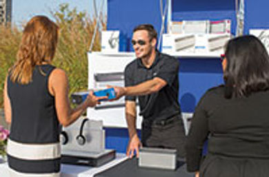 Merchandise bars, like Incentive Concepts'
Bose Experience, are becoming popular
for incentive programs