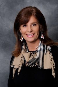 Karolyn Kirchgesler