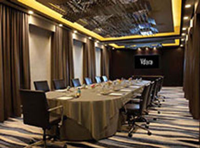 The Silk Road meeting space at Vdara Las Vegas
at City Center is an excellent meeting or event
space in a hotel that is a non-gaming oasis
just steps away from all the action, shopping,
dining, and nightlife at Aria Las Vegas