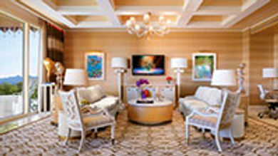 Fairway Villa at Wynn Las Vegas
offers panoramic views of the
Wynn Golf Course