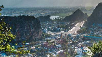 Visitors to Danang have access to mountains, rainforests and the South China Sea. // © 2017 iStock 2