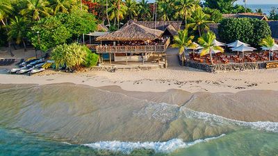 Much of the resort’s landscaping was also damaged and has now been restored. // © 2016 Matt C. Bauer