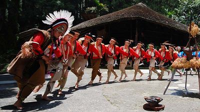 Clients who visit Formosan Aboriginal Culture Village may witness ritualistic dances. // © 2017 Formosan Aboriginal Culture Village