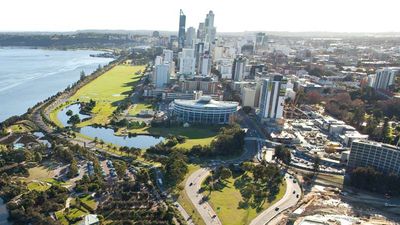 The Elizabeth Quay urban renewal project will create a new social hub complete with luxury hotels along the Swan River. // © 2015 Tourism Western Australia 2