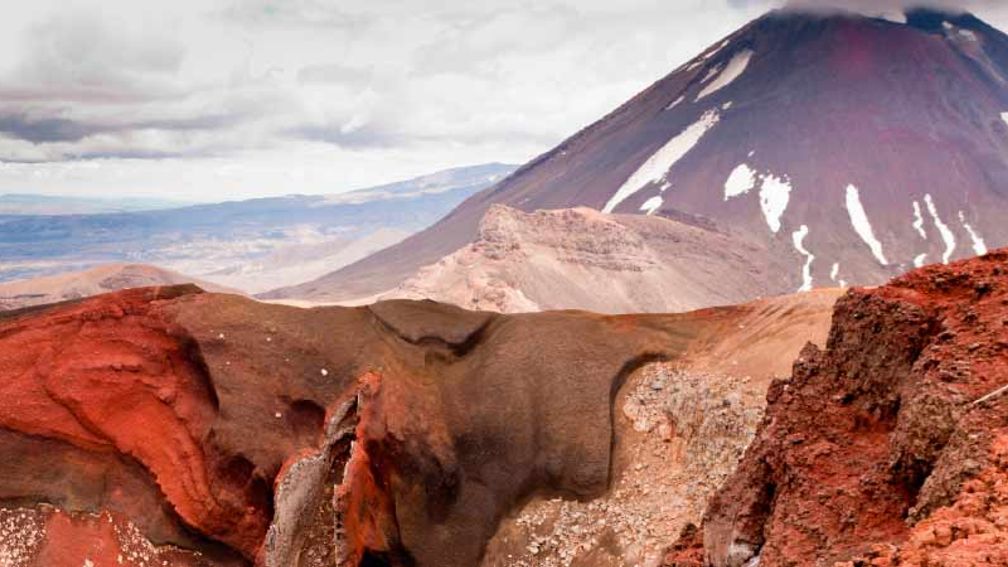 Mount Ngauruhoe, also known as 'Mount Doom' // © 2014 thinkstock 2