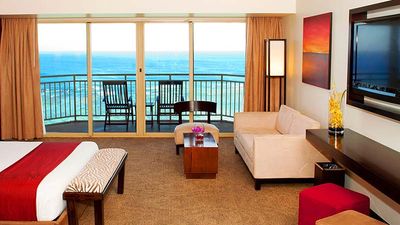 Outrigger Guam Beach Resort faces Tumon Bay. // © 2016 Outrigger Guam Beach Resort