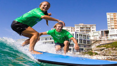 Let’s Go Surfing offers commissionable surfing lessons at Bondi Beach as well as day-long programs that offer a glimpse of local culture. // © 2014 Let’s Go Surfing F