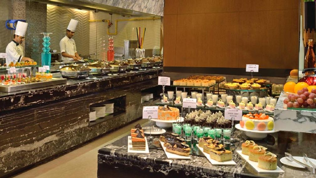 Blu Most properties feature a buffet offering Western and Indian choices. // © 2016 Radisson Blu