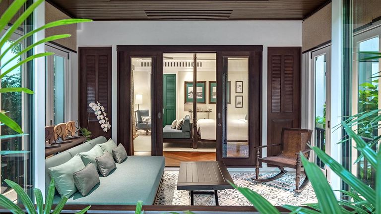 The all-suite property showcases colonial-inspired decor and architecture.