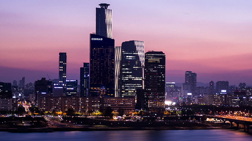 ConradSeoulskyline_FEATURE