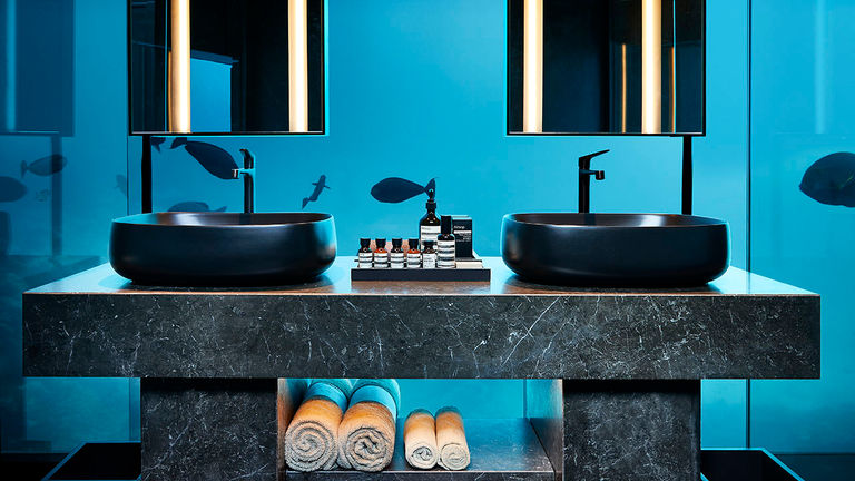 The Muraka’s underwater bathroom