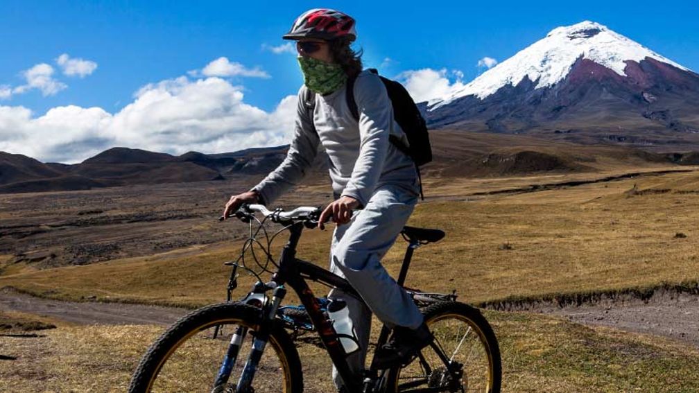 Join G Adventures on an action-packed trip through the country that includes biking. // © 2015 Patricio Hidalgo 2