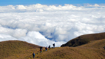 The Andes Mountains rewards climbers with incredible views. // © 2016 Ministry of Tourism of Ecuador 2