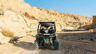Feature image (above): Off-roading in the desert is one of the most unforgettable experiences you can have in Israel. // © 2018 Michelle Rae Uy