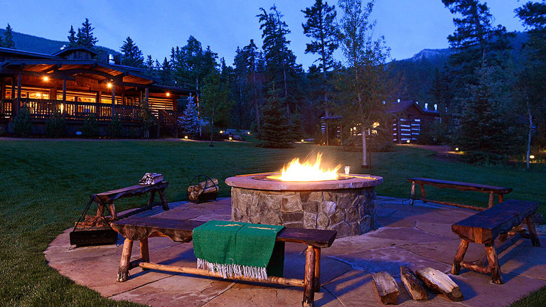 Guests can take advantage of facilities such as a cozy fire pit.