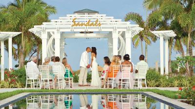 A small guest list means wedding couples can be flexible with their date and plan a tropical ceremony in a short period of time. // © 2015 Sandals Resorts International 3