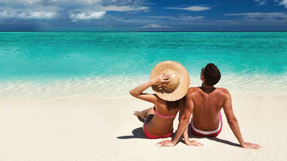 Business travelers are inviting their spouses along for an extended stay. // © 2013 haveseen 2