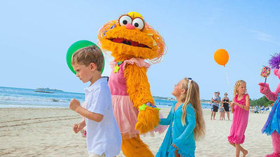 Beaches has had a longtime partnership with the children’s television series “Sesame Street,” offering interactive experiences for families. // © 2016 Beaches Resorts