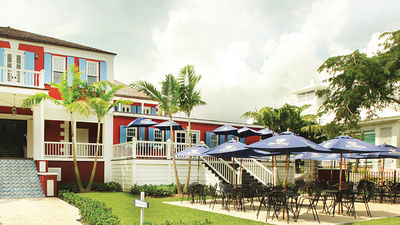 DowntownNassau_FEATURE