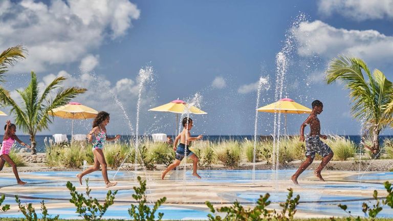 FourSeasonsNevis_Family