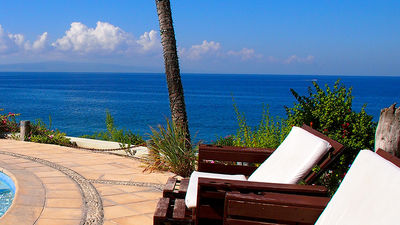 Wahoo Bay Beach is a 26-room beachfront resort that overlooks the Atlantic Ocean. // © 2015 Steve Bennett-UncommonCaribbean.com