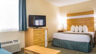 Re-energizing Comfort Suites Seven Mile Beach