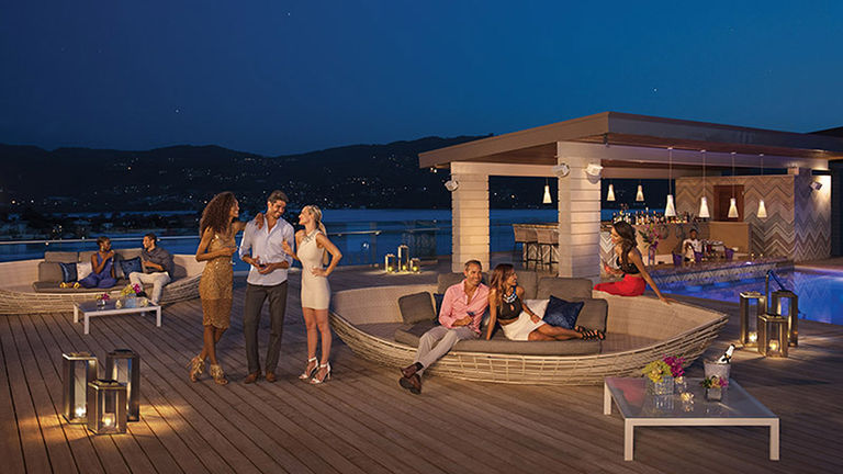 Recommend clients grab an alfresco drink (or three) at Breathless Montego Bay’s Altitude Rooftop Bar.