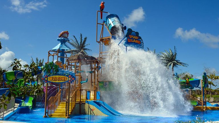 Kids and teens will love the on-site waterpark.
