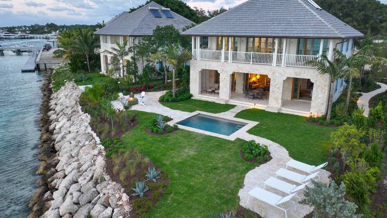 Briland Club offers waterfront cottages with plunge pools and easy access to the beach and marina.