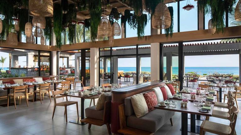 ritzcarltonturkscaicosresturants