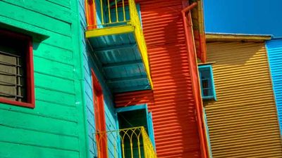 With its funky European flavor, Buenos Aires appeals to tourists at all times of the year. // © 2013 Thinkstock 2